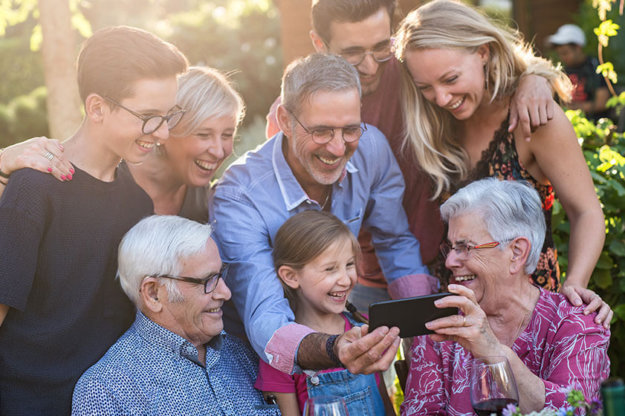Family Dynamics: How To Deal With Aging Parents And Siblings