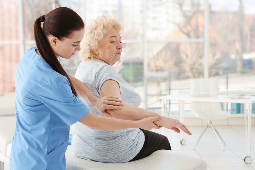 When Your Aging Parent Complains Of Joint Pain: Is It Osteoarthritis Or Rheumatoid Arthritis?