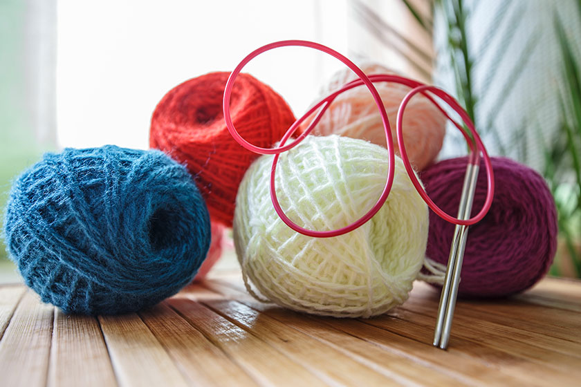 5 Ways Knitting Benefits Your Loved One's Health