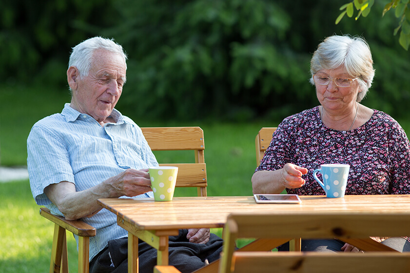 how-to-stay-hydrated-while-living-an-active-retirement