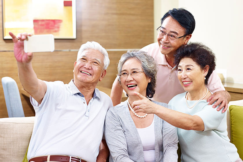 Why Assisted Living Is Great for Making Friends