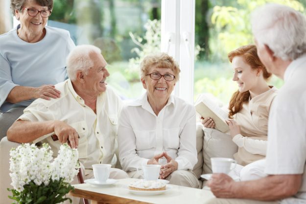 4 Ways Assisted Living Community In Grand Prairie, TX Helps Manage Senior Temper Tantrum