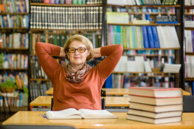 Assisted Living Activities In Waxahachie, TX: The Importance Of An On-Site Library