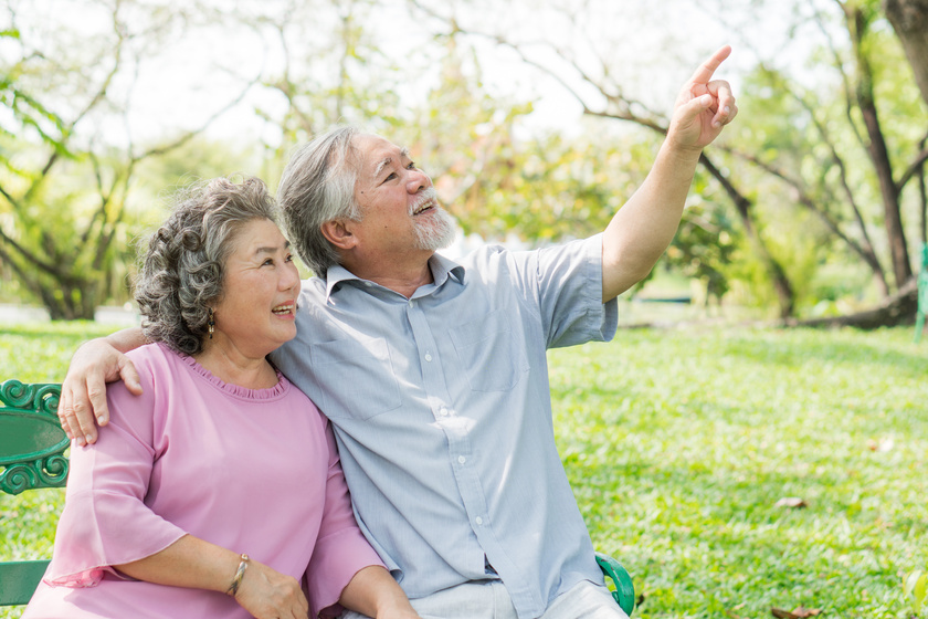4 Tips To Maintain A Positive Attitude As You Age In South Valley, NM Adult Living Communities