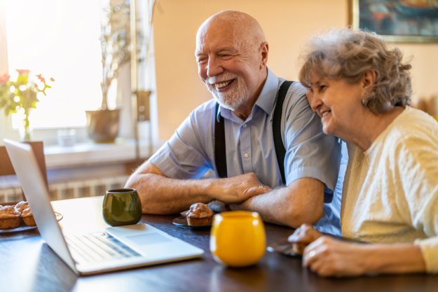 10 Tips On Handling The Stress Of Being A Long-Distance Caregiver