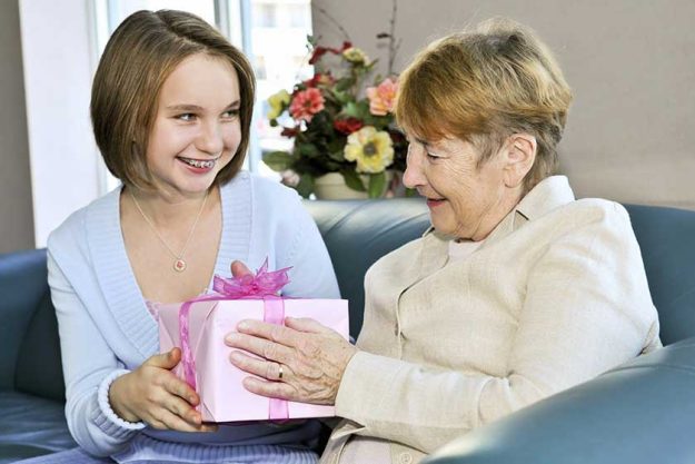 granddaughter visiting grandmother