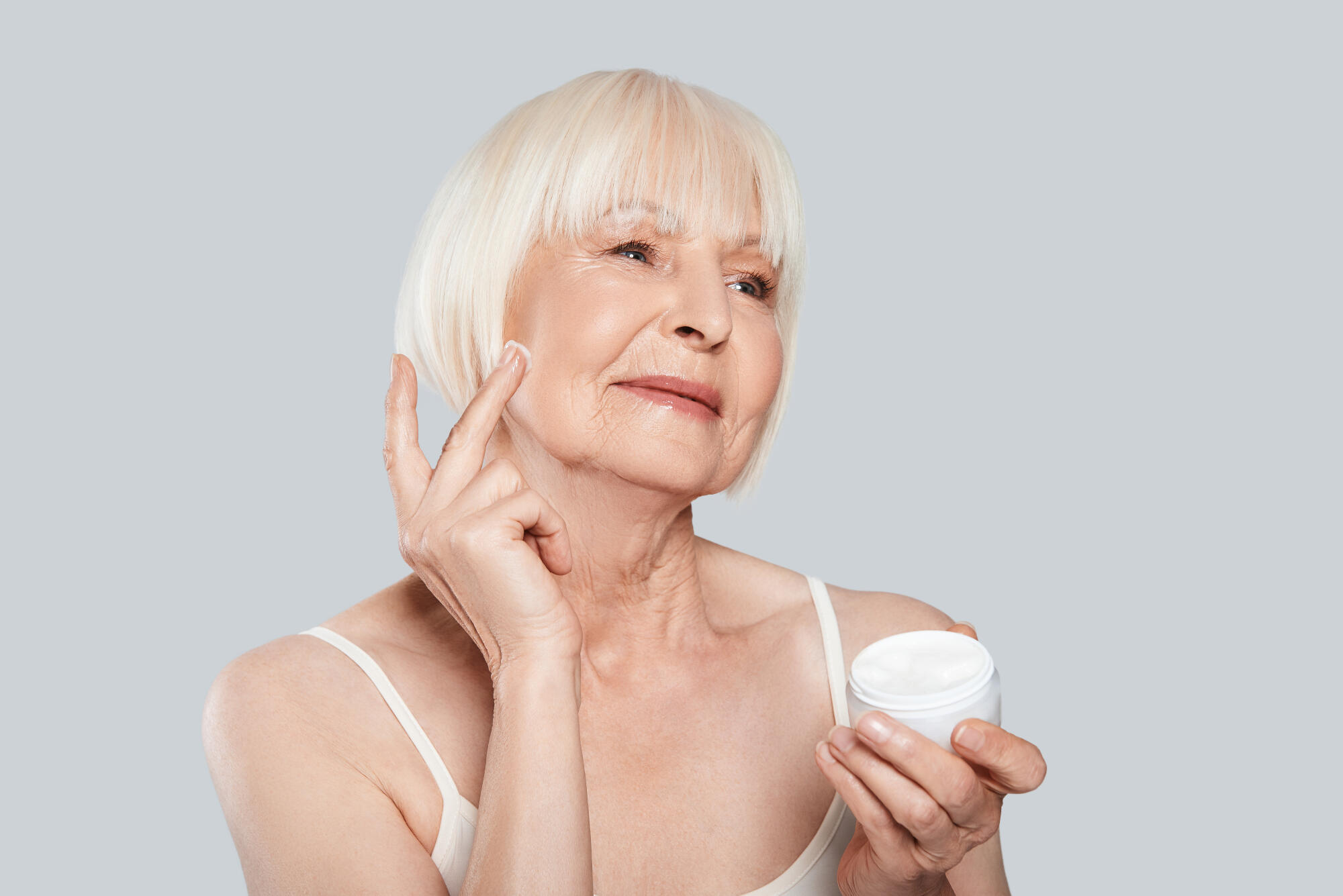 Sun Exposure: Mitigating Risks With the Best Lotion for Older Skin