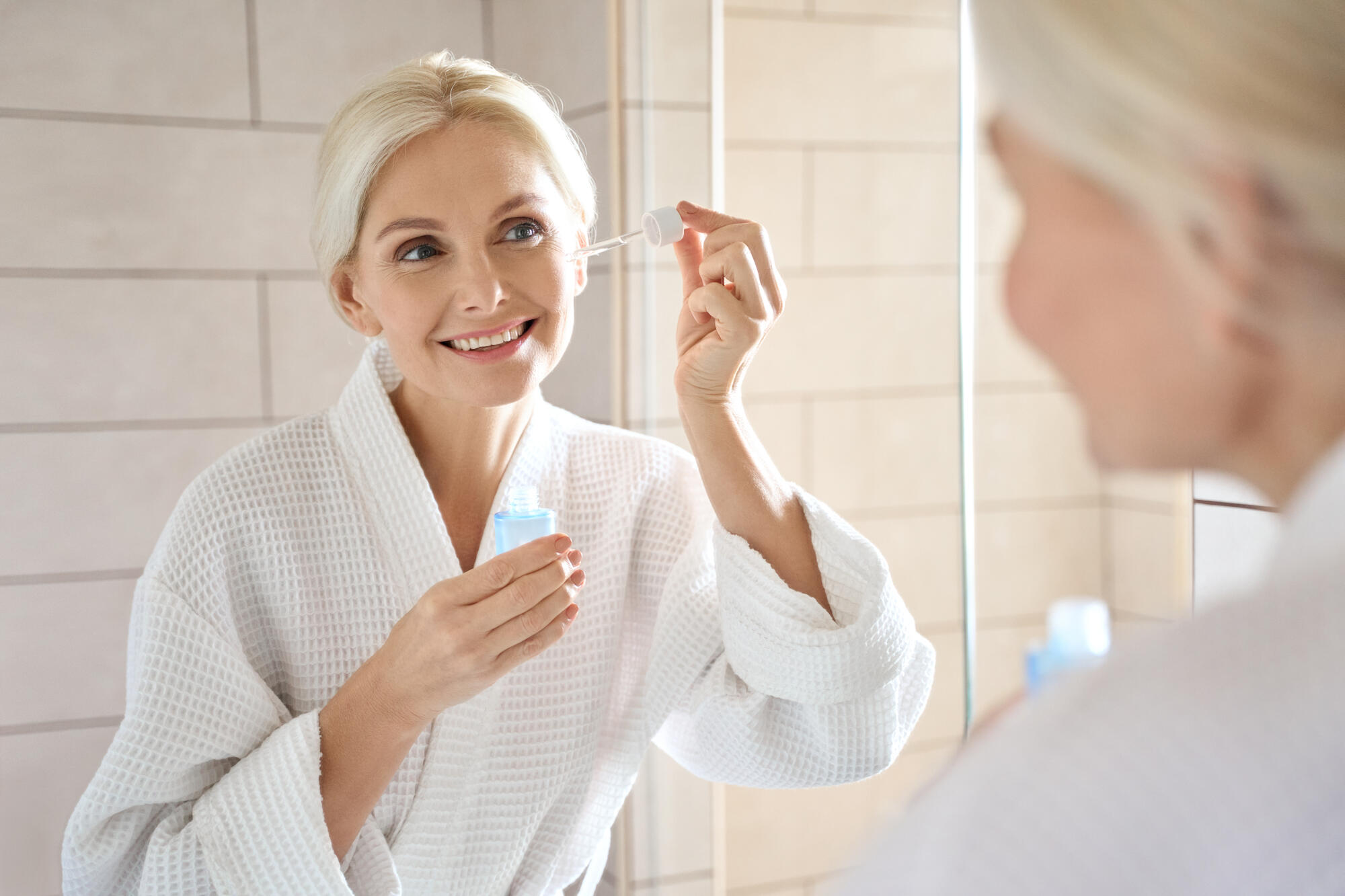 Senior,Mature,Older,Caucasian,Woman,Touching,Clean,Face,Eye,Contour Senior,Mature,Older,Caucasian,Woman,Touching,Clean,Face,Eye,Contour