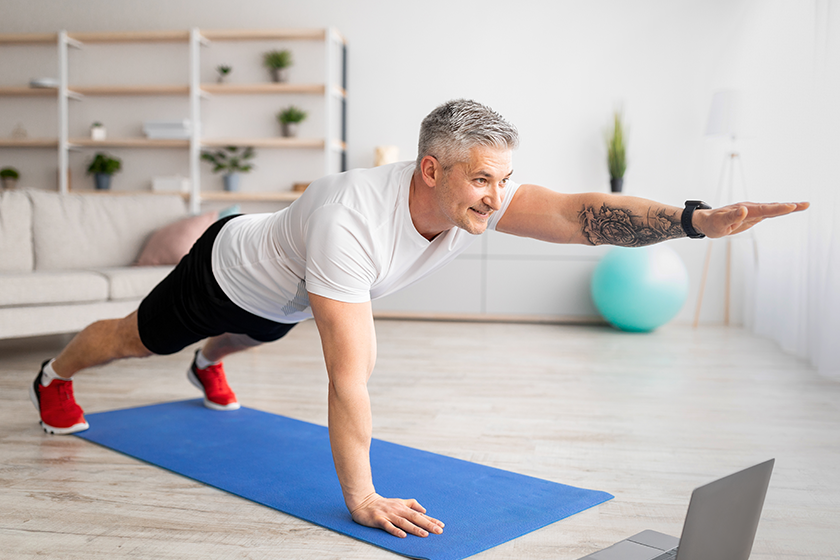 online domestic sports senior man exercising